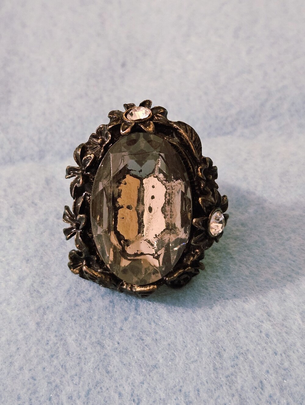 Vintage-Style Goth Ornate Smoky Crystal Cocktail Flex Statement Ring - Unbranded